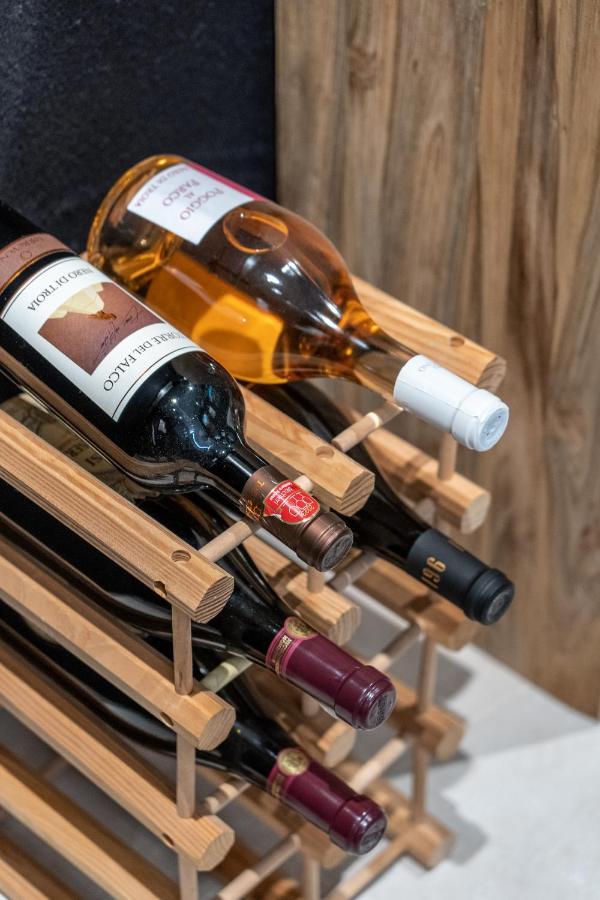 Wineart House, Terracielo Indipendente Nel Centro Di Monopoliアパートメント エクステリア 写真
